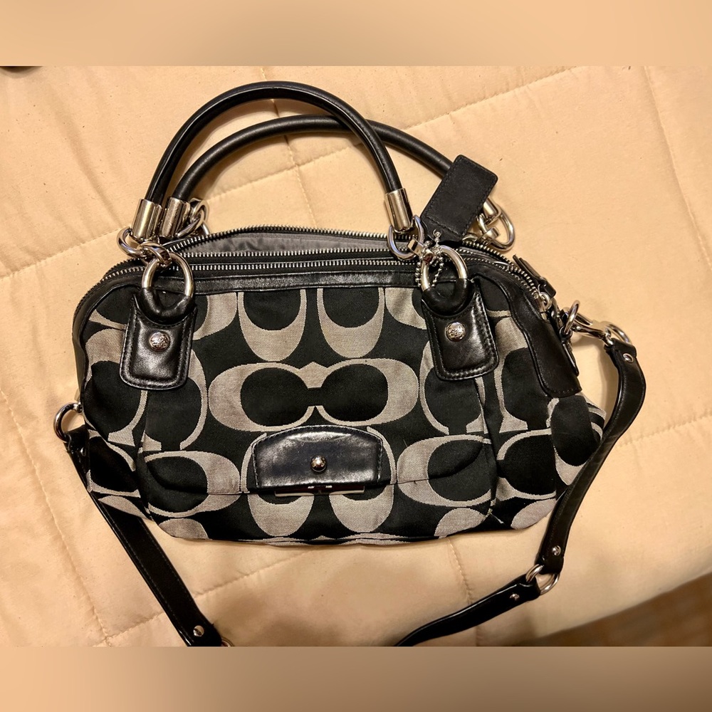 Coach Shoulder Bag
